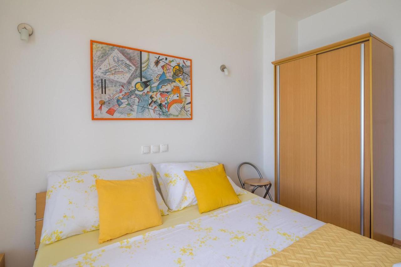 House Karlo Villa Писак Екстериор снимка