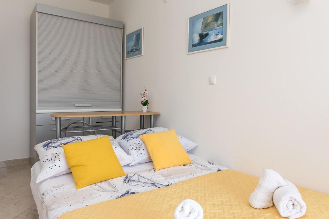 House Karlo Villa Писак Екстериор снимка